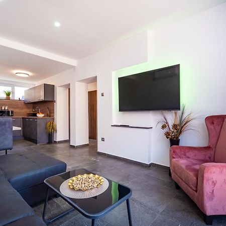 Kolovare Garden Oasis - First Row By Sea Apartment Zadar Luaran gambar