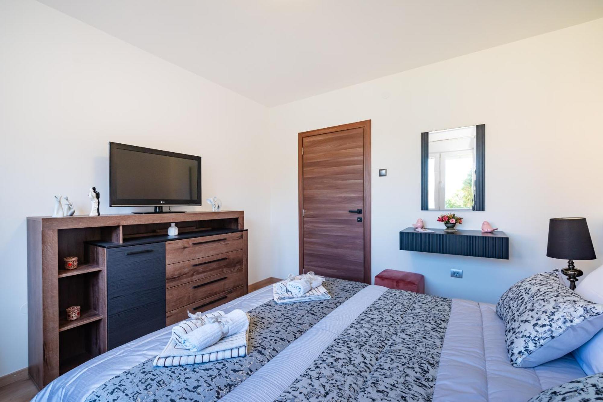 Kolovare Garden Oasis - First Row By Sea Apartment Zadar Luaran gambar