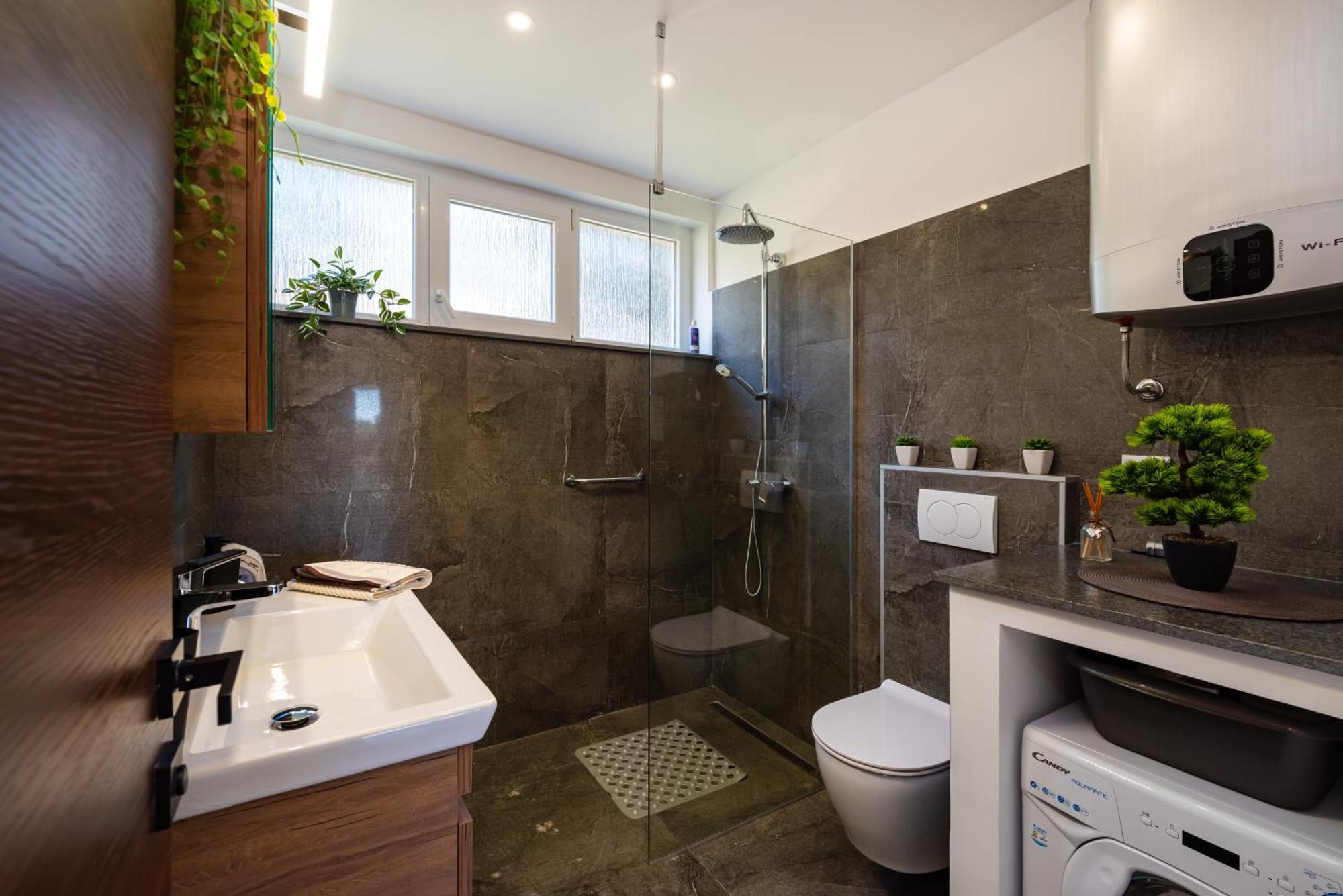 Kolovare Garden Oasis - First Row By Sea Apartment Zadar Luaran gambar