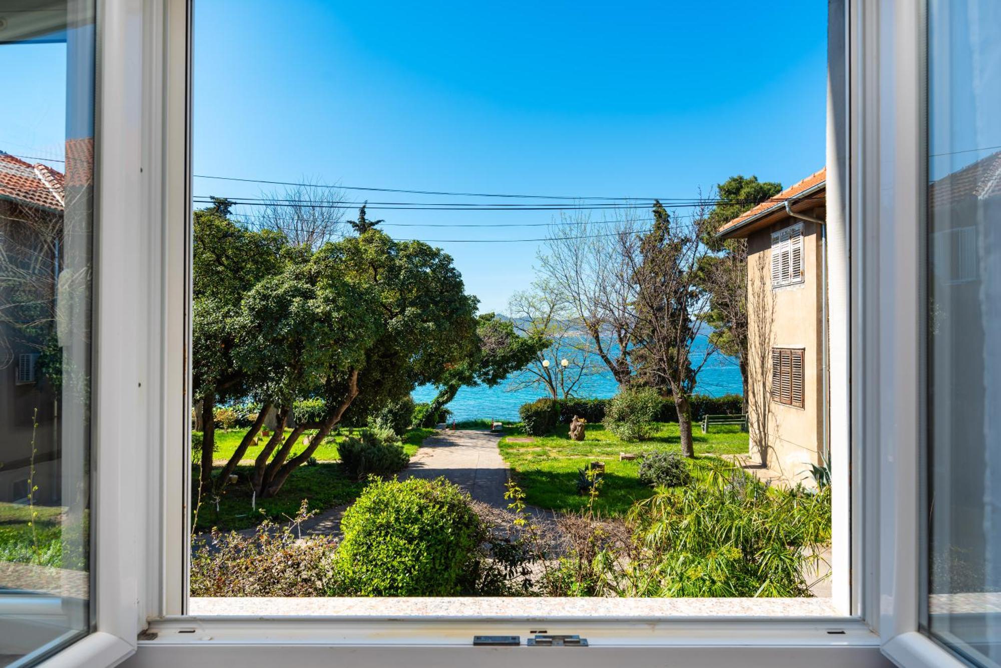 Kolovare Garden Oasis - First Row By Sea Apartment Zadar Luaran gambar